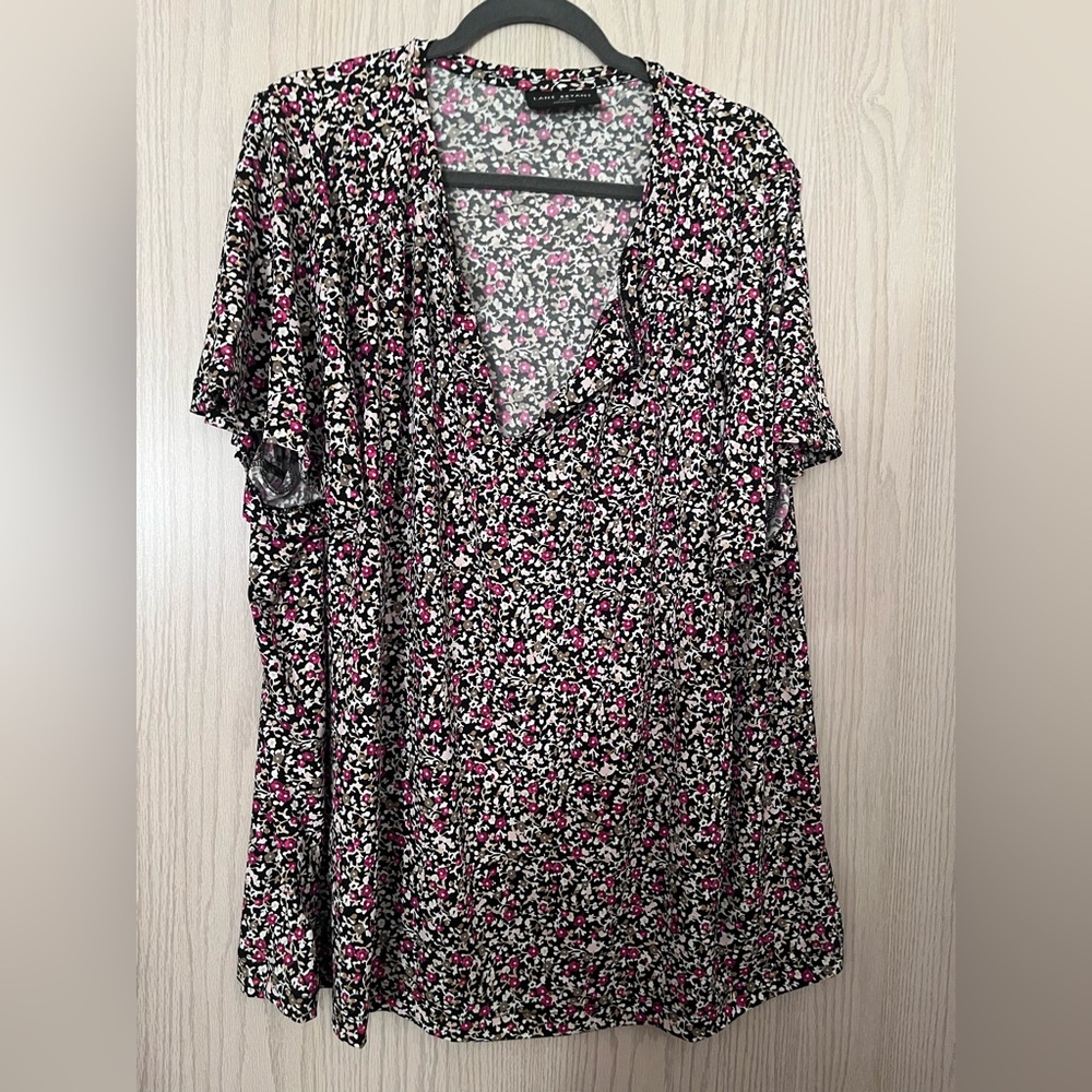 Lane Bryant Floral V-Neck Women's Top